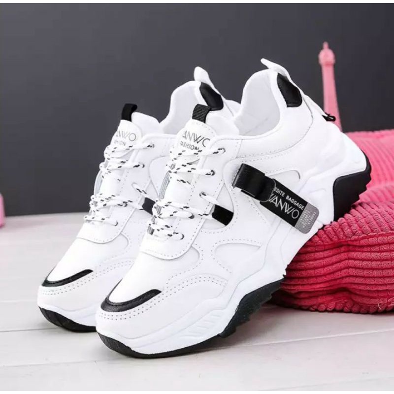 Sepatu Wanita Sneakers Korea Wanita Wanwo Sepatu Sneakers Tali Sepatu Wanwo