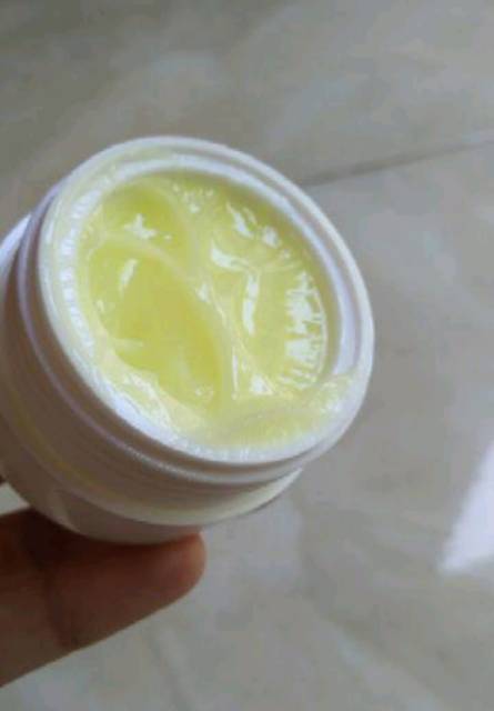 Extra  Glow Gel Cream - Cream malam Pemutih / Flek berat &amp; efek Glowing untuk kulit berminyak