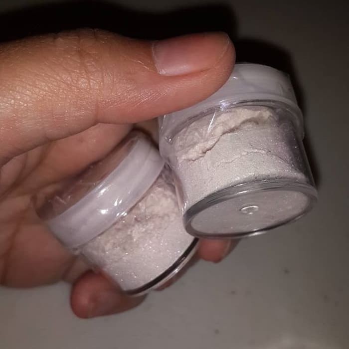 

Dijual METALIK HOLOGRAM POWDER bubuk holo metallic metalic cup metallik Limited Berkualitas