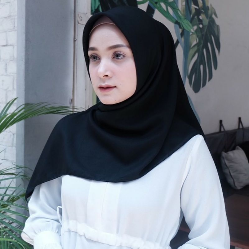 HIJAB SQUARE HIJAB SEGI EMPAT JILBAB POLOS VIRAL KERUDUNG POLLYCOTTON