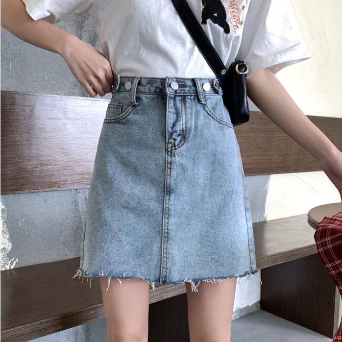 Rok denim rok berkancing rok fashion simple cocok untuk semua usia rok ramping angkat pinggul rok high waist pinggang tinggi