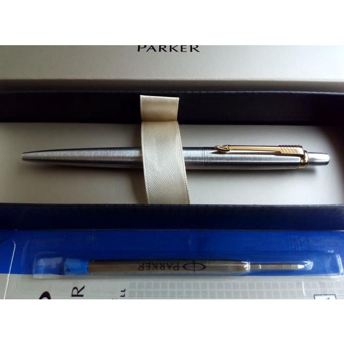 

PAKET 1 KLIK: 1 pc Parker Jotter SS GT BP+1 pc Refill BP