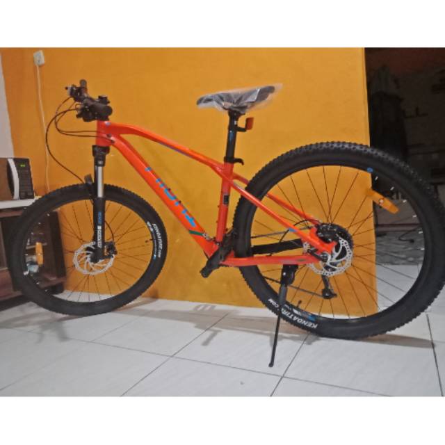 Sepeda MTB 27,5 Thrill vanquish 2.0 seri 2021 size 16/m