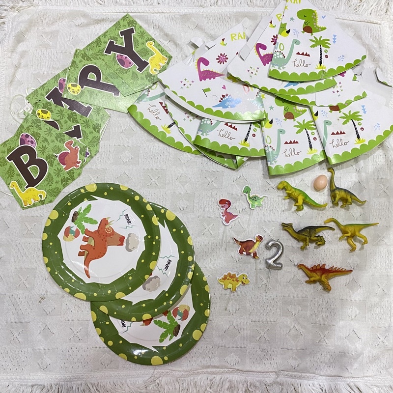 Dekorasi ulang tahun dinosaurus preloved