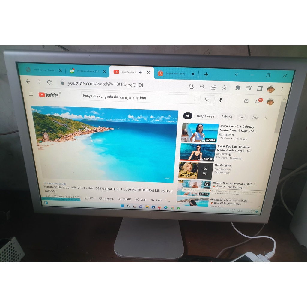 APPLE CINEMA HD DISPLAY 23" INCH FLAT PANEL LCD KOMPUTER MONITOR