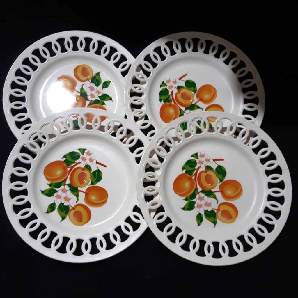 Piring Rotan Putih Motif Bunga / Piring Rotan Plastik 1 Lusin