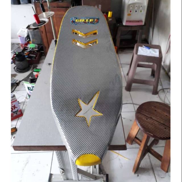 Jok Scoopy Slim Modifikasi Lubang