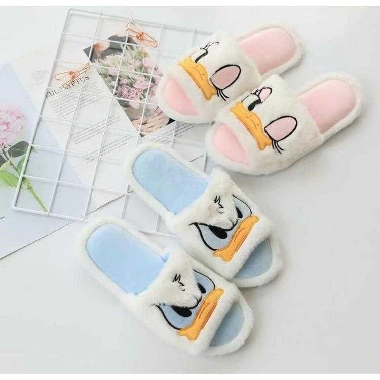 SANDAL TSUM MICKEY MINNIE MOUSE DAISY DONALD DUCK KAMAR BONEKA