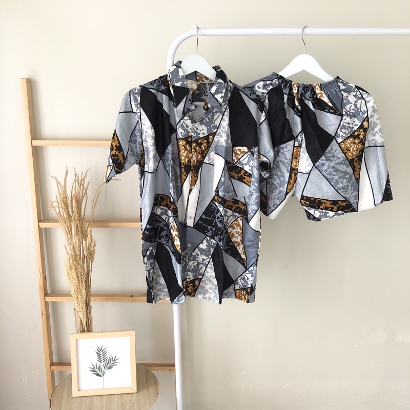 hirafa - One Set Setelan Atas Bawah Full Kancing / Baju Santai Tie Dye / Baju Wanita Pria-Abstrak - Coklat