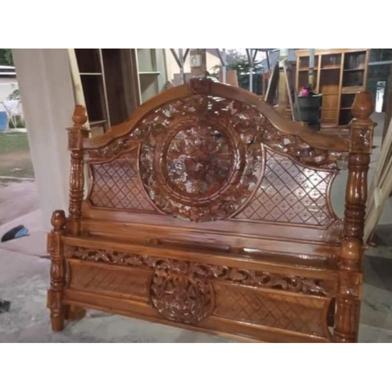 Ranjang jati jepara ukiran ukran 180x200