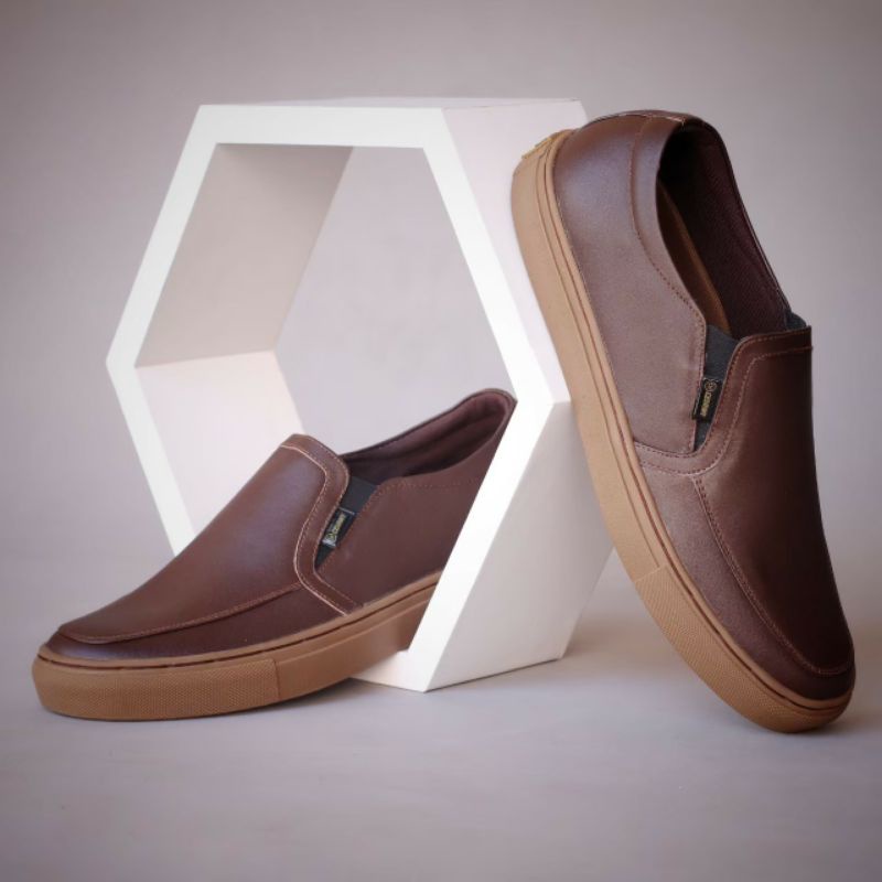 MANJI BROWN Sepatu Kulit Pria Sneakers Tanpa Tali Slip On Casual Formal Kerja Kantor Slop Selop Santai Original Leather Premium