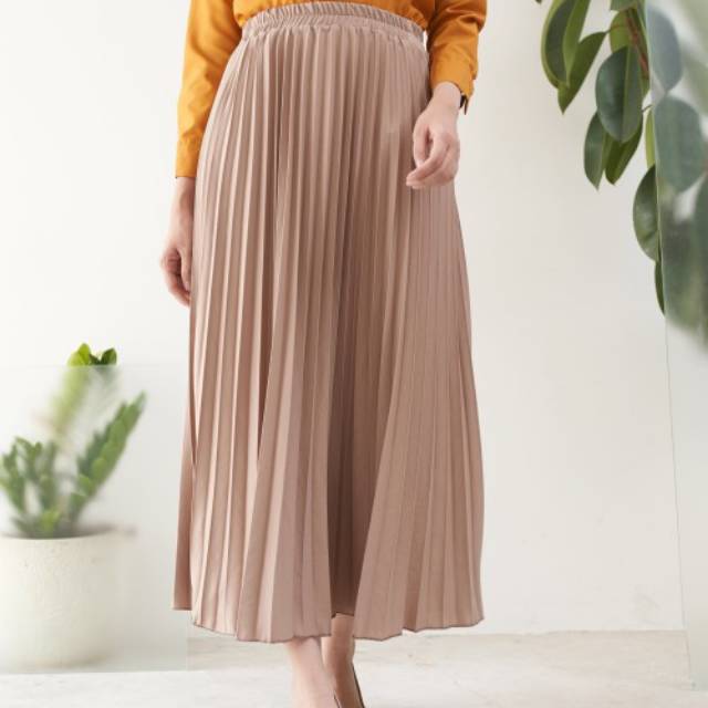 Geulis_Giovanni Skirt - KHAKI