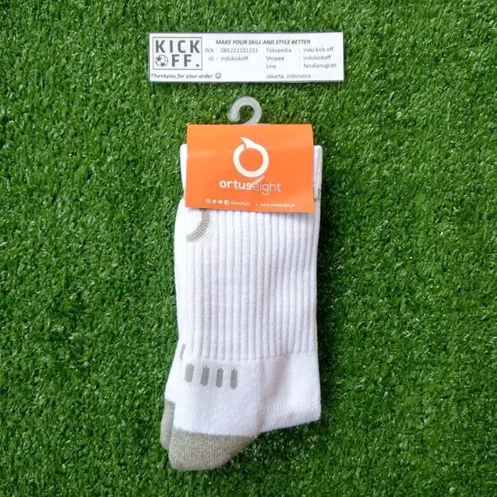 KAOS KAKI SEKOLAH/ KAOS KAKI OLAHRAGA ORTUSEIGHT SWIFT SOCKS L - WHITE