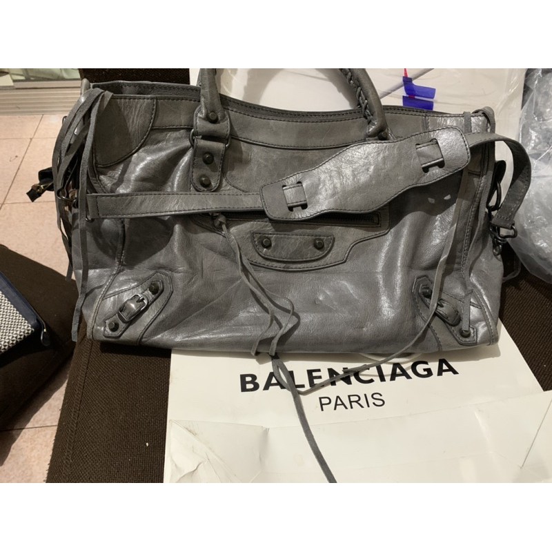balenciaga bag city