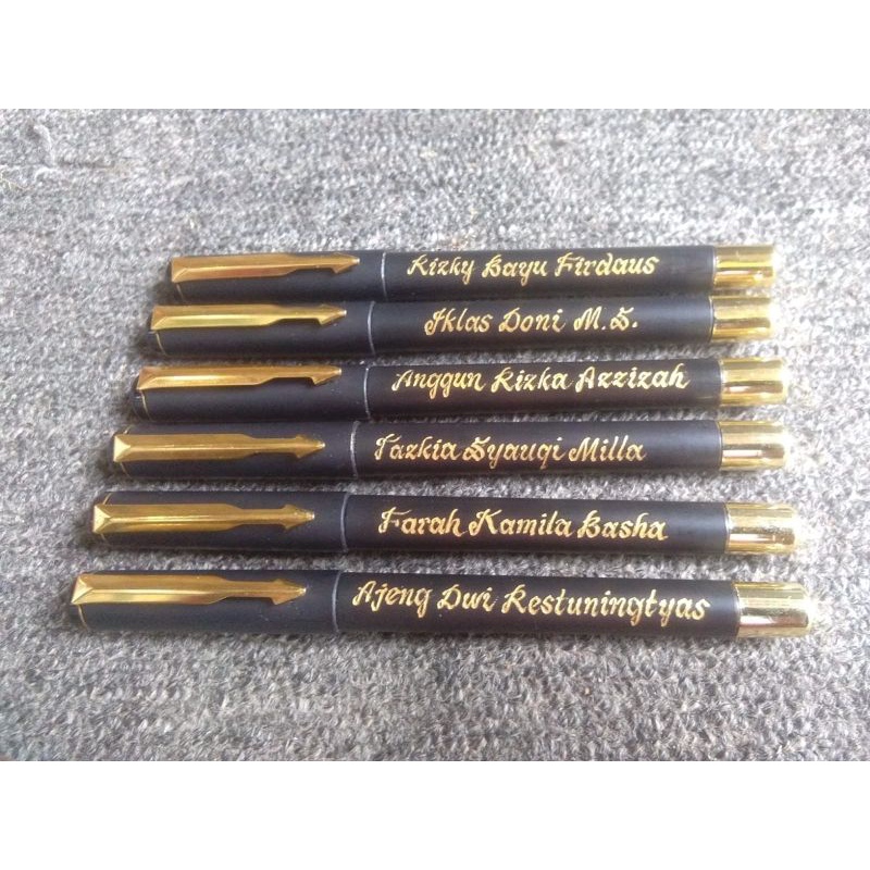 

bolpen ukir nama gravier manual(handmade) satu menit jadi