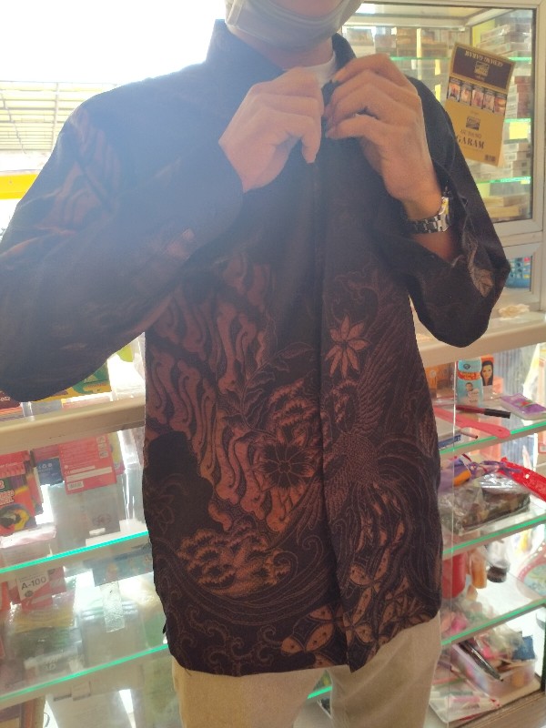 Kemeja Batik Pria Lengan Panjang Dobby Peksi