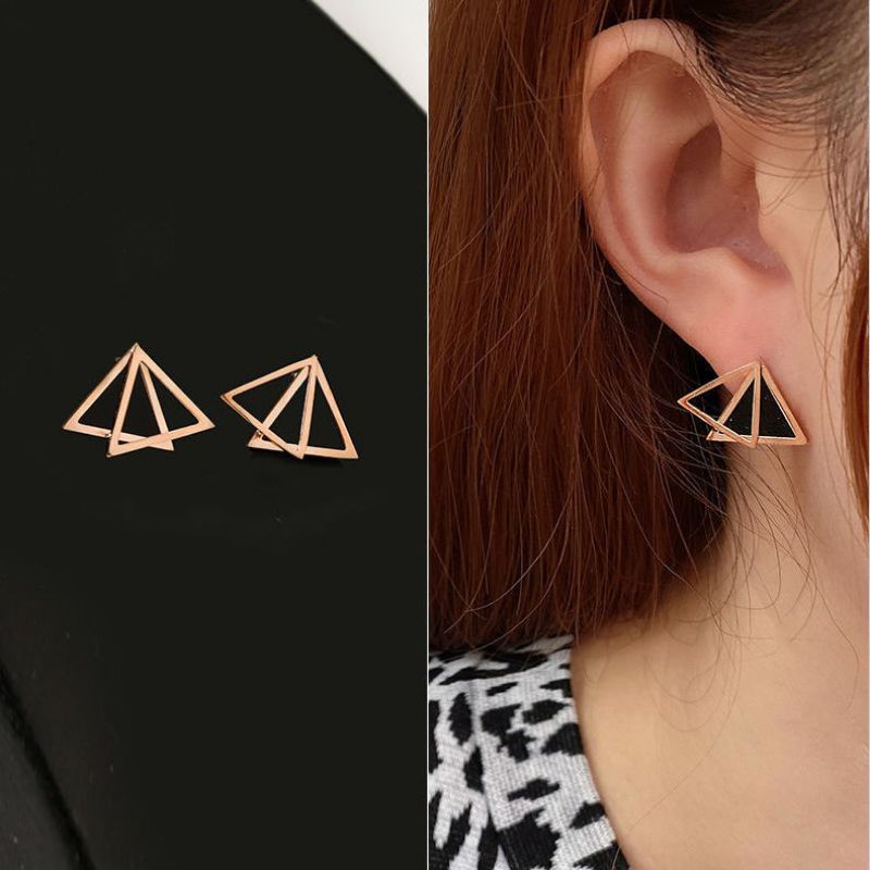 Anting Titanium Black Square Korean Look Rosegold