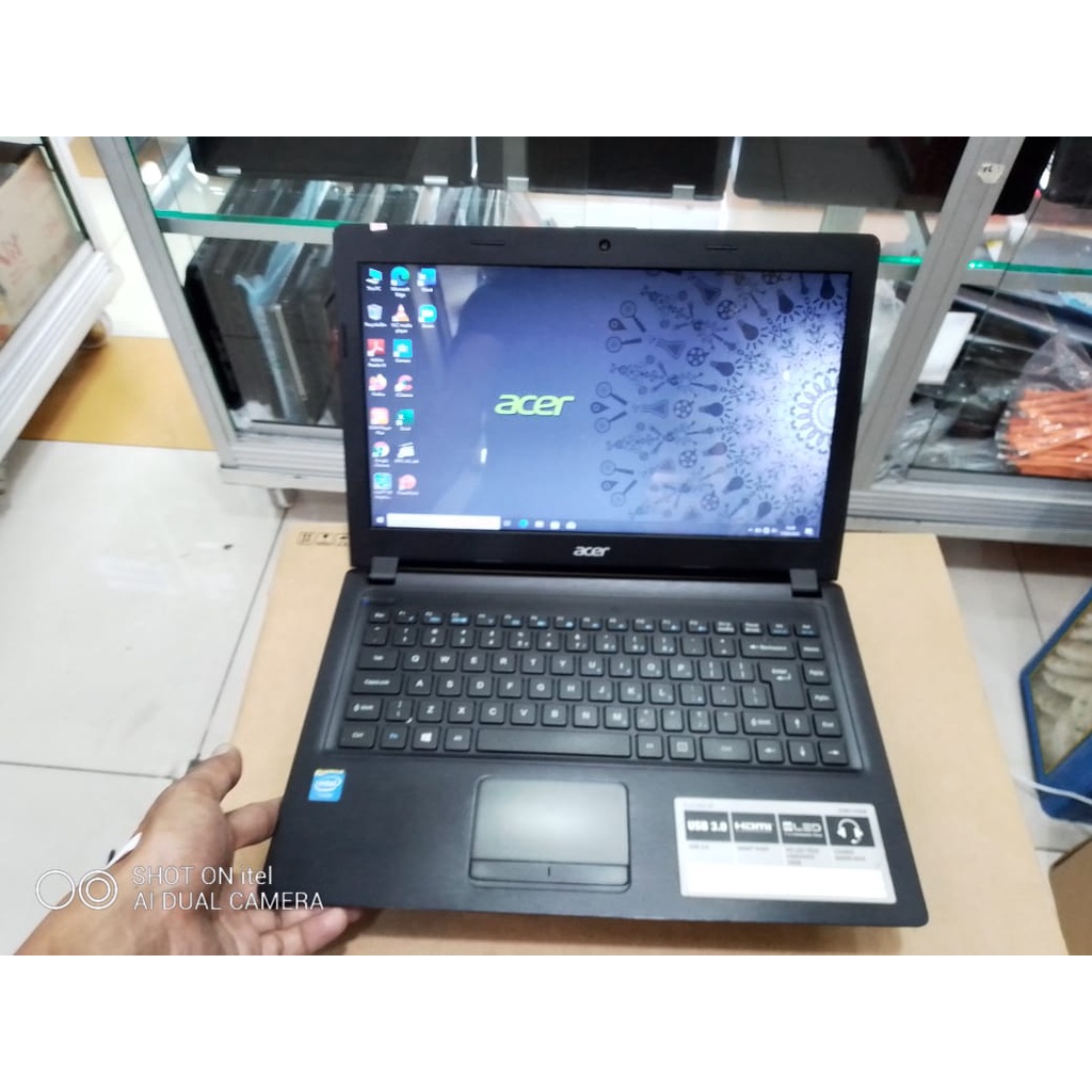 LAPTOP LEPTOP ACER  RAM 4GB HDD 500GB 14 INC GENERASI BARU WINDOWS10  SIAP PAKAI