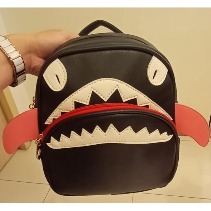 TAS RANSEL ANAK SHARK MERK PINK KISS BY ELIZABETH