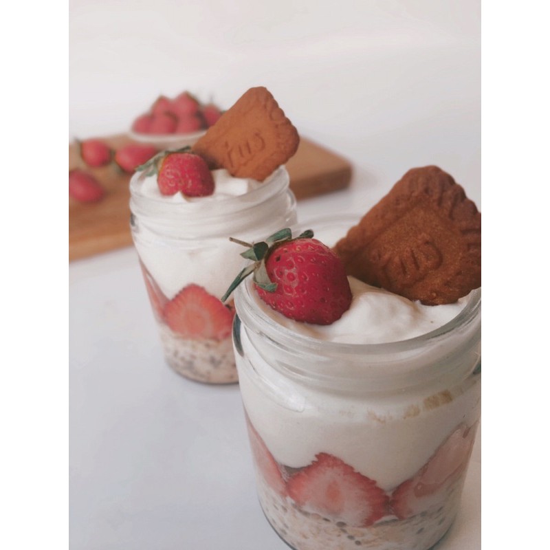 

[BISCOFF BERRY] Dessert Jar Sehat | Overnight oats + Chia Pudding
