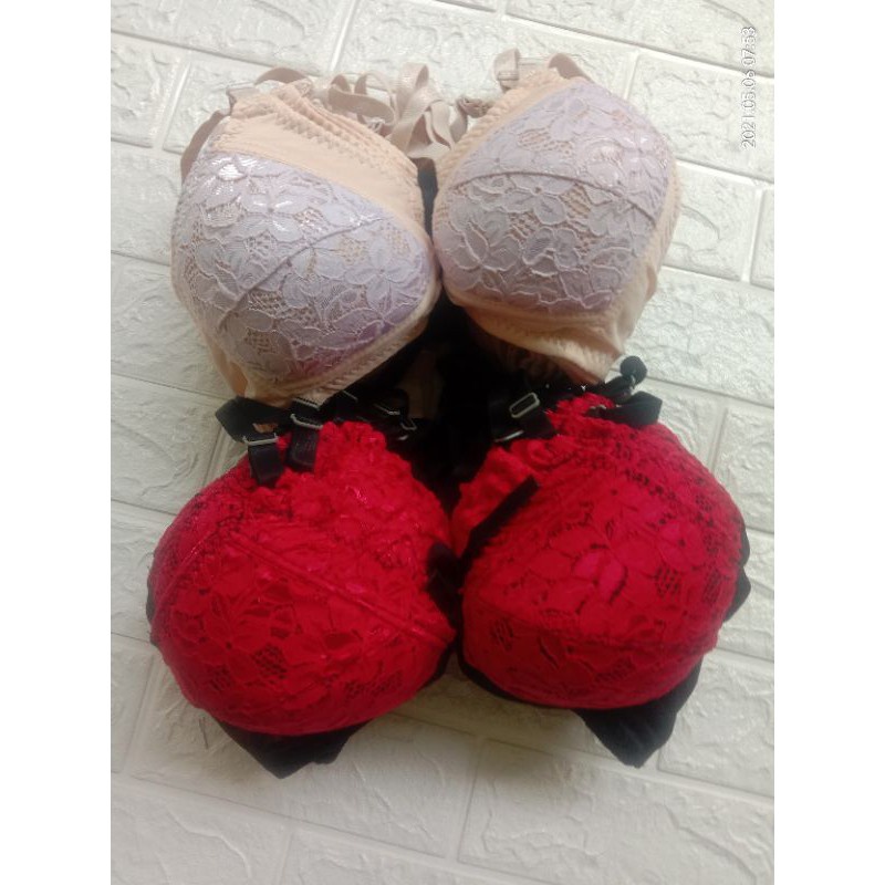 Bh Bandung Brukat Tanpa Kawat