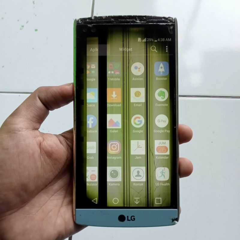 Hp android LG V10 4/64 minus lcd bisa di pakai