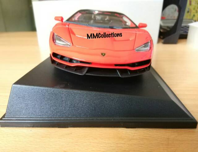 Lamborghini Centenario Skala 1:18 - Maisto Diecast Special Edition