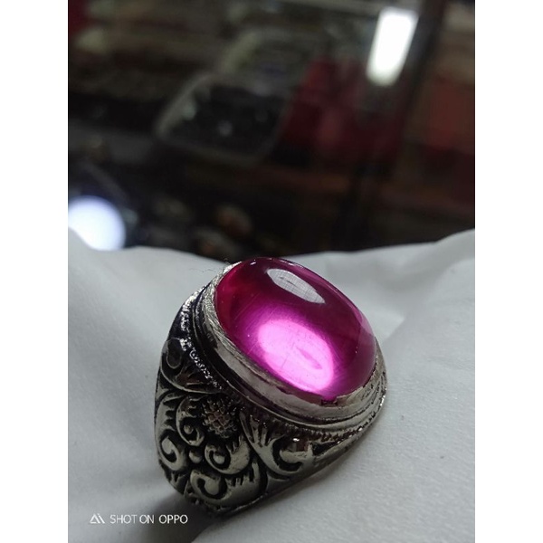 Batu cincin merah rose bangkok