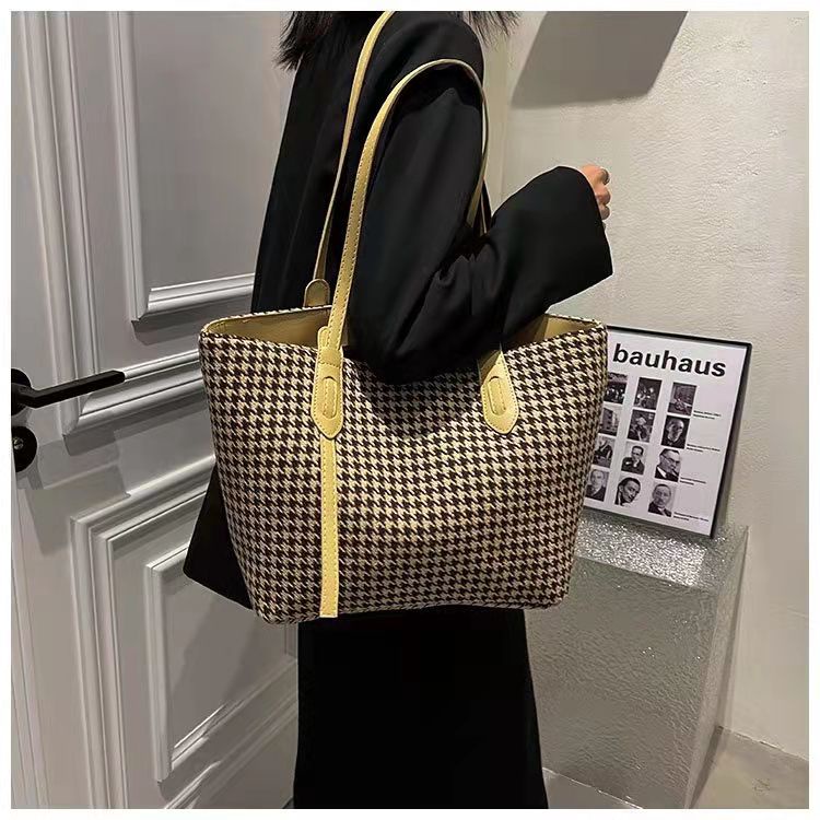 201664 Tas Tote Wanita Import Totebag Cewek Impor Shoulder Bag Cewe (1 KG MUAT 2) GT1917 LT2019 JTF01343 CR7732 EL5737 BQ3364