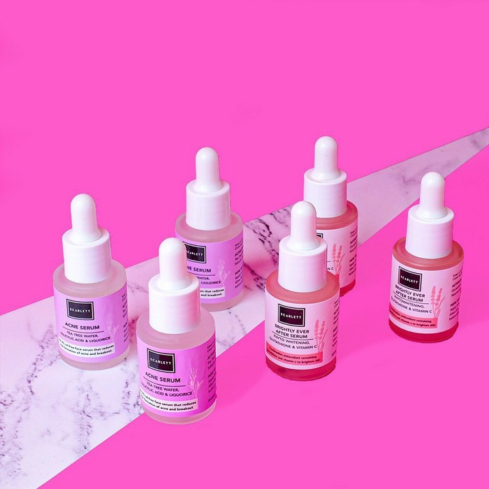 SCARLETT SERUM - Brightly Ever After | Acne | Glowtening | Acne to Glow | Brightly to Glow | CERAMIDE MOISTURE BOOSTER OIL | RETINOL | NIACINAMIDE 5% | C-POWER (Vitamin C) | Hyalu B5 + Reishi Mushroom &amp; Bifida ❤ jselectiv ❤ SCARLETT - ORI✔️BPOM✔️COD✔️