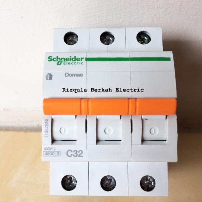 MCB DOMAE 3phase 32A/ MCB 3P 32A SCHNEIDER