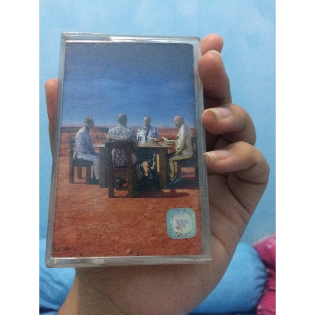 Kaset Muse Black Holes and Revelations