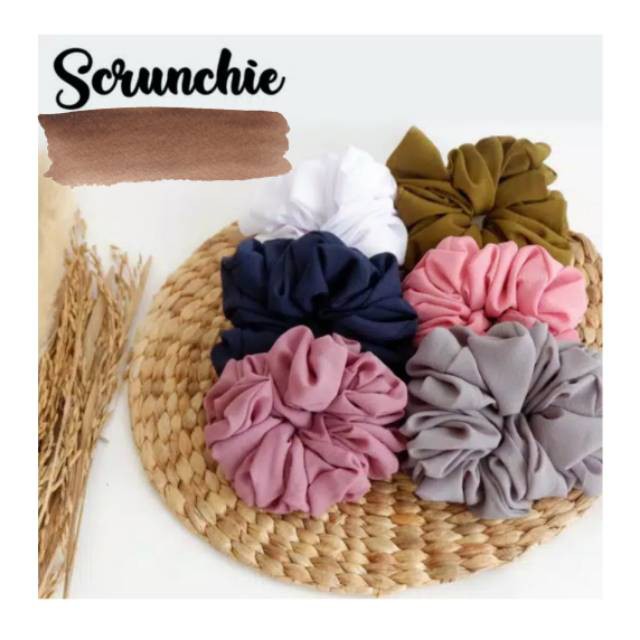 1 KG MUAT 25 PCS // SCRUNCHIE / KUCIR RAMBUT / Cepol Rambut) penambah volume hijab bahan Random