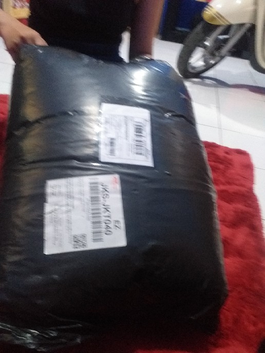 Bedcover Aloha Uk. King (180x200)cm & Uk. Queen (160x200)cm Motif Bunga Nuansa Merah Pink Ungu