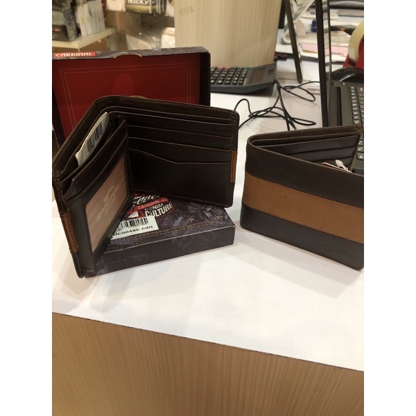 Dompet kulit Cardinal