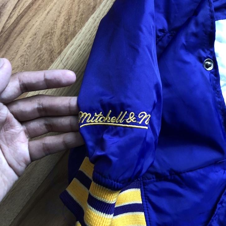 Paling Sesuai.. JAKET VARSITY LAKERS - 8 LAKERS UNGU FULLTAG MIRROR PRIA WANITA JACKET