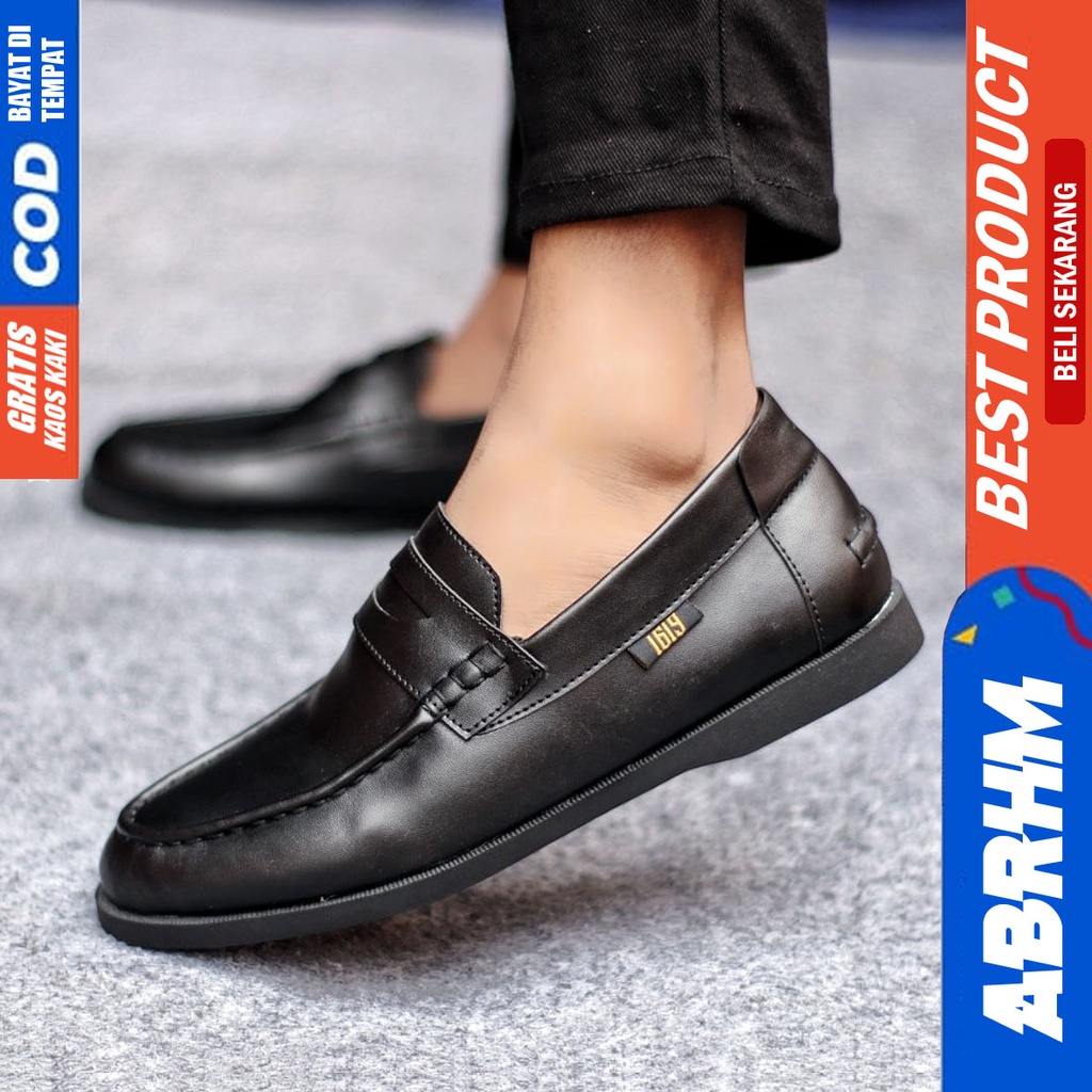 Sepatu Casual Pria Formal Slip On Pantofel Kulit Pu Kerja Kantor Kondangan Kuliah Hitam Fashion Shoes Terbaru Murah Kekinian Original PENNY ABRHM