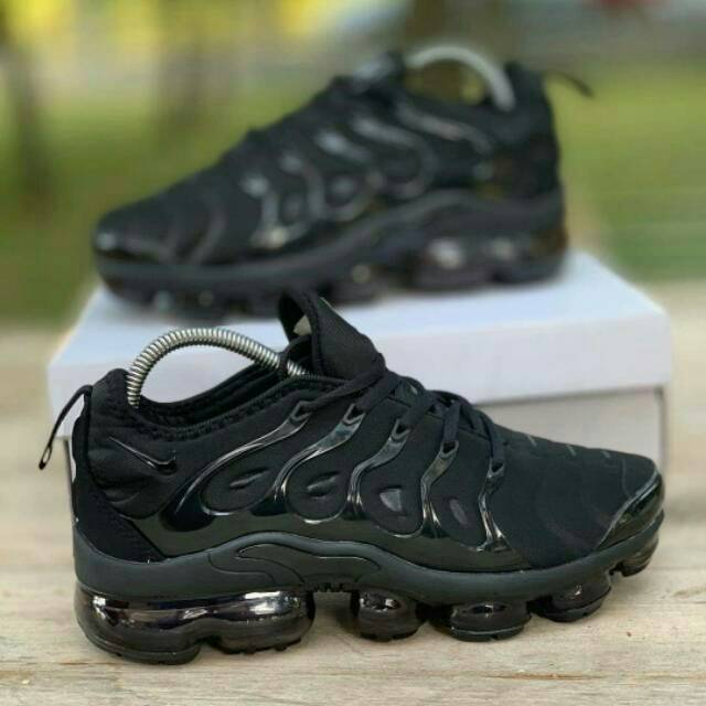 vapormax air plus