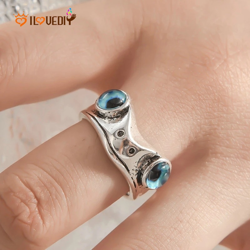 Cincin Model Terbuka Adjustable Desain Katak Mata Biru Gaya Vintage Untuk Unisex