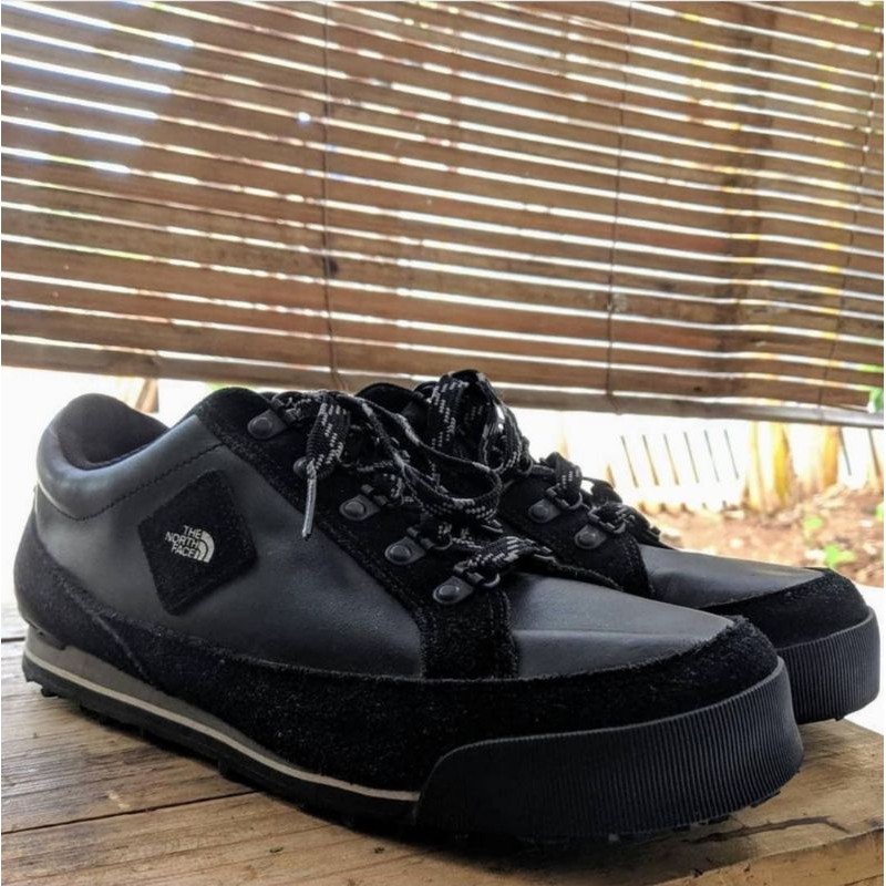 Sepatu TNF Berkeley Low Black