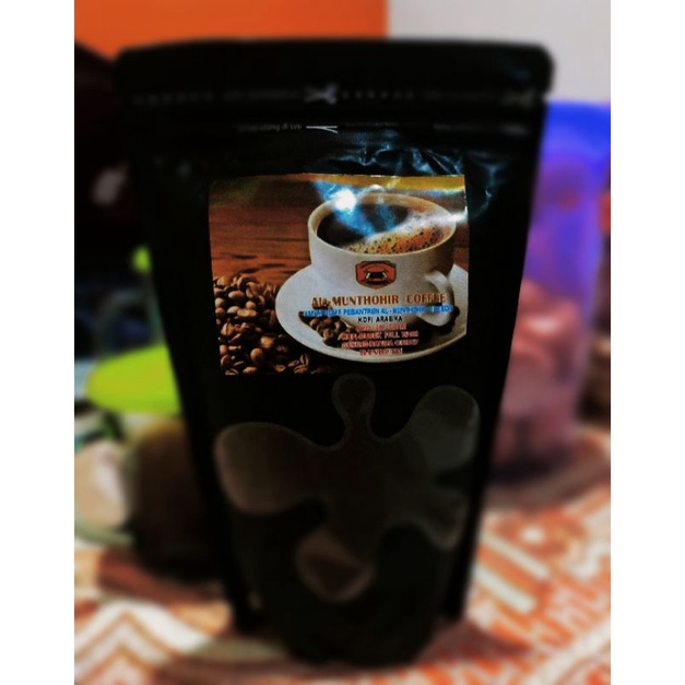 

Kopi Bubuk Kopi Hitam Kopi Arabika AlMunthohir Coffee Cirebon 250 gr