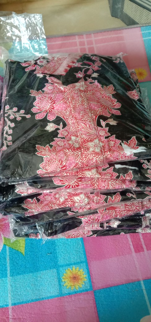 Kemeja Batik Cibulan Warna Pink Kombinasi Hitam
