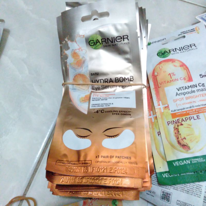 Garnier Eye Serum Mask Mata  6g Kuning