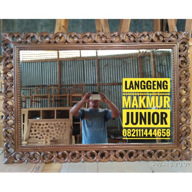 Frame pigura kaca cermin hias ukir jati jepara