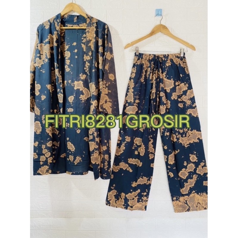 SETELAN BLEZER DAN CELANA MOTIF BALI(RAYON PREMIUM)