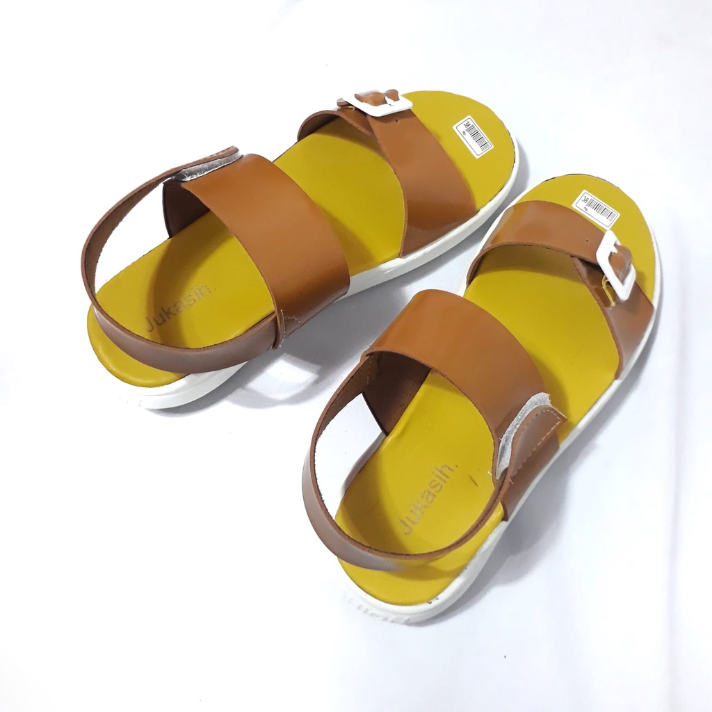 sandal wanita fashion gesper/kekinian