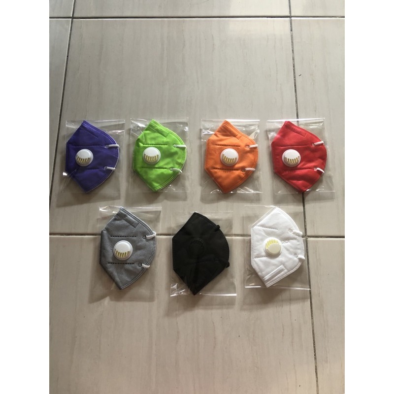 MASKER KN95 WARNA
