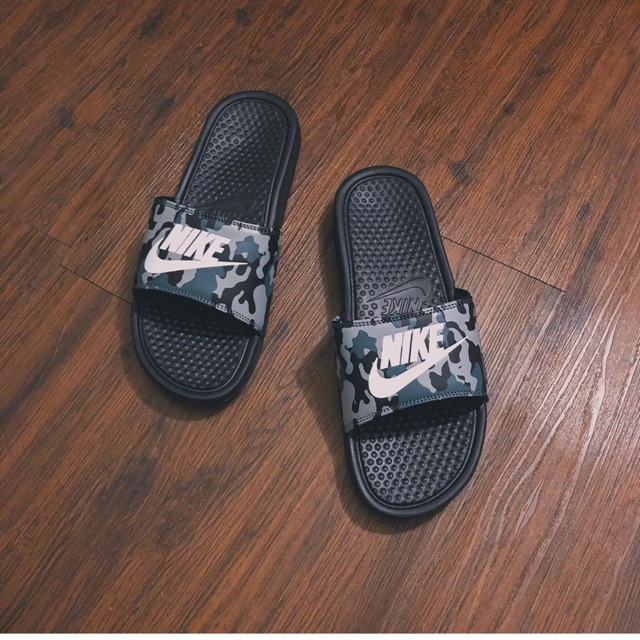 nike benassi black and white slides