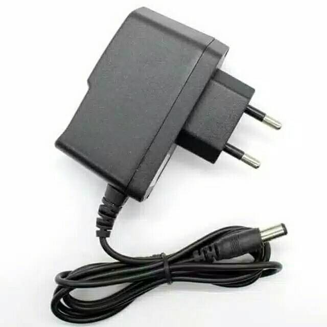Adaptor 12v 1A elektronik