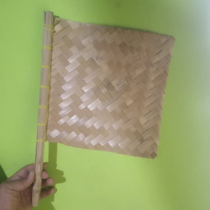 Kipas Sate Bahan Bambu Ukuran 25 x 25 dramashop